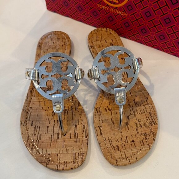 New Tory Burch Metallic Silver Patent leather Cork Miller Sandals Size 8.5 - Picture 10 of 14
